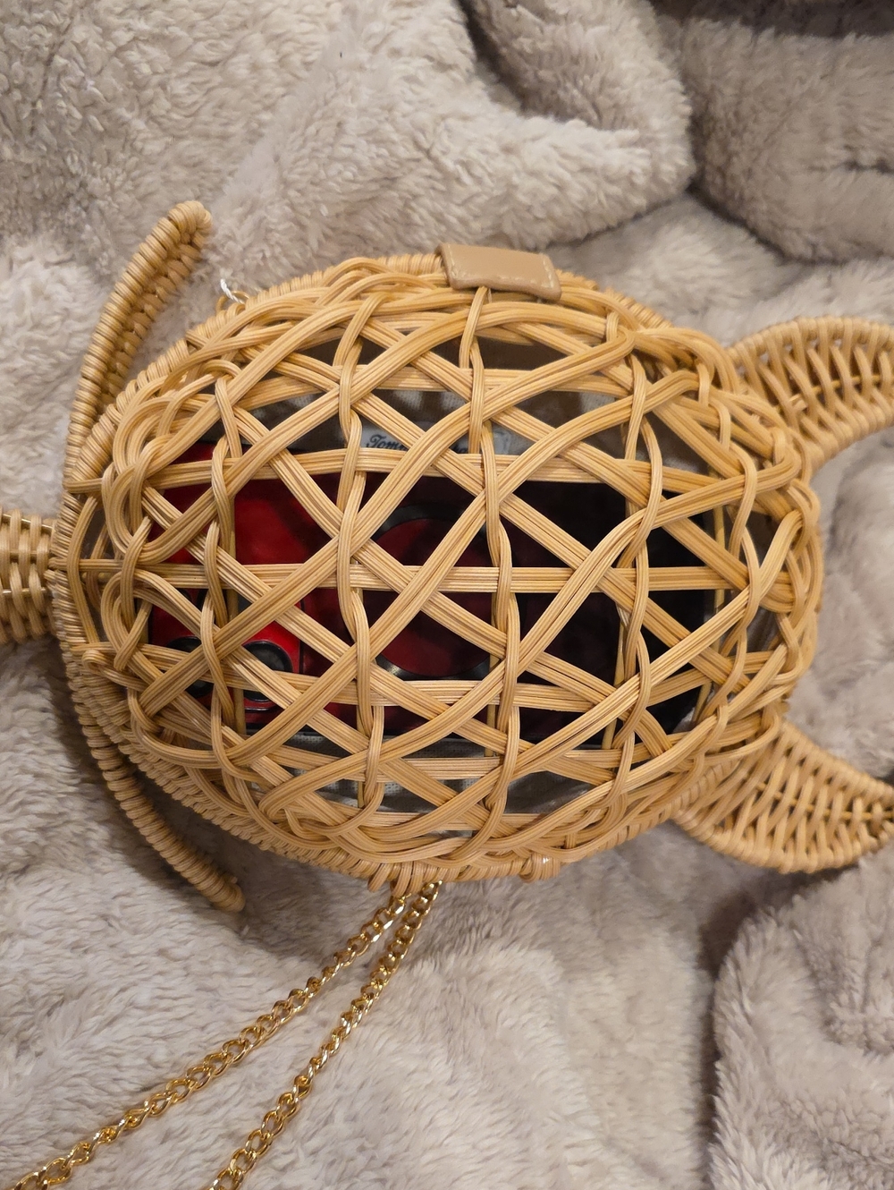Tommy Bahama Natural Tan Woven Turtle Crossbody Bag with Gold Chain - Picture 9 of 9